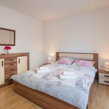 Apartments Nono Toni Пореч Екстериор снимка