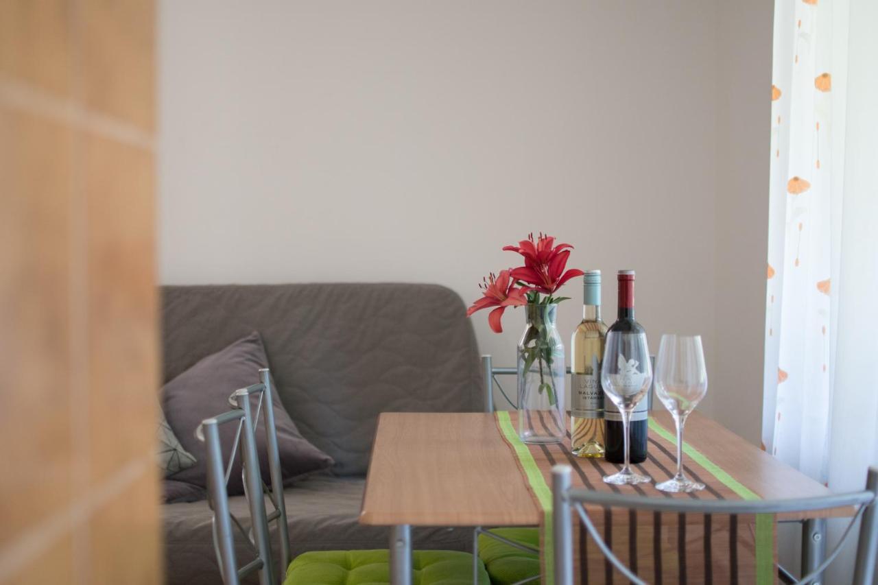 Apartments Nono Toni Пореч Екстериор снимка