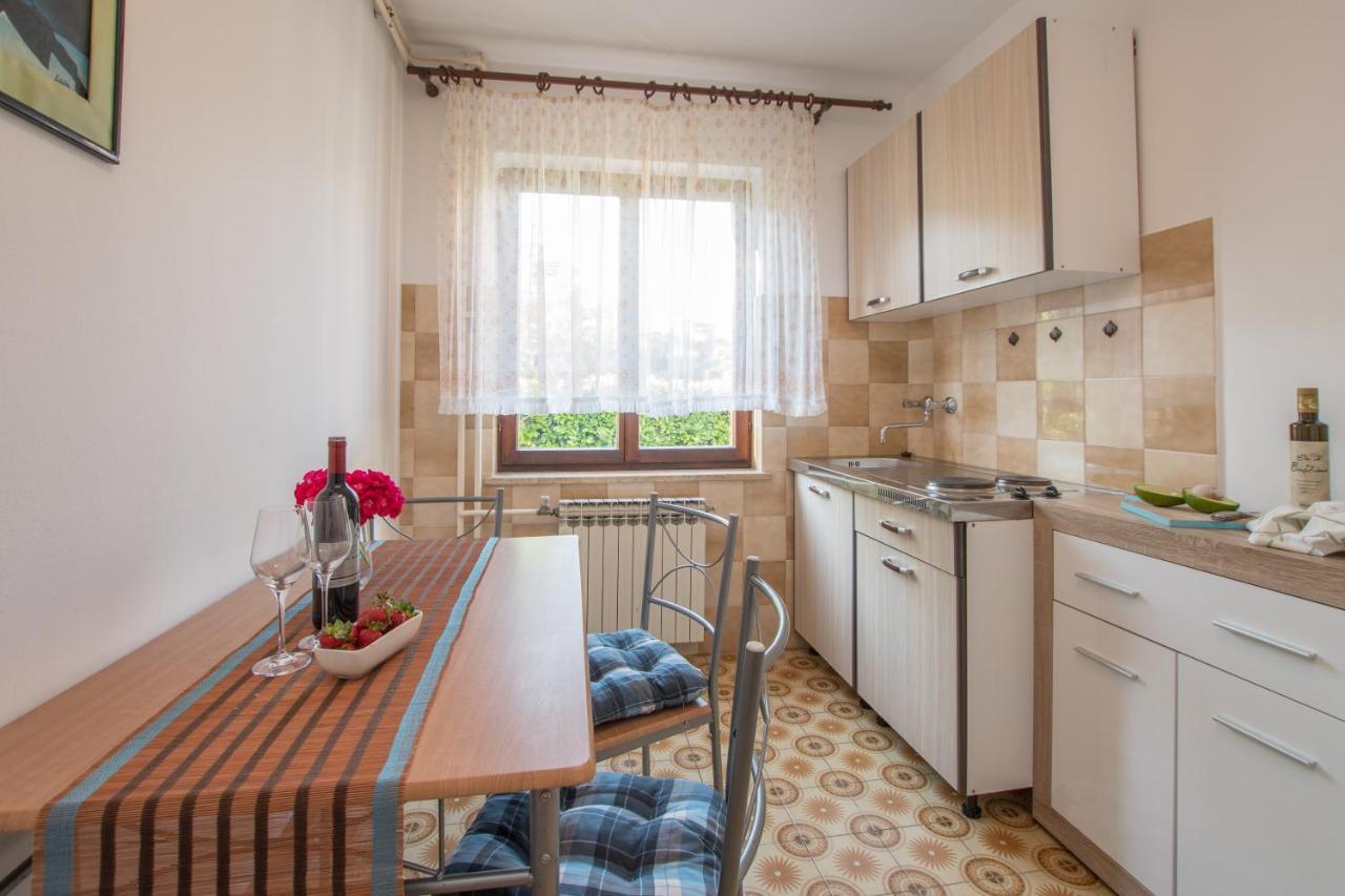 Apartments Nono Toni Пореч Екстериор снимка